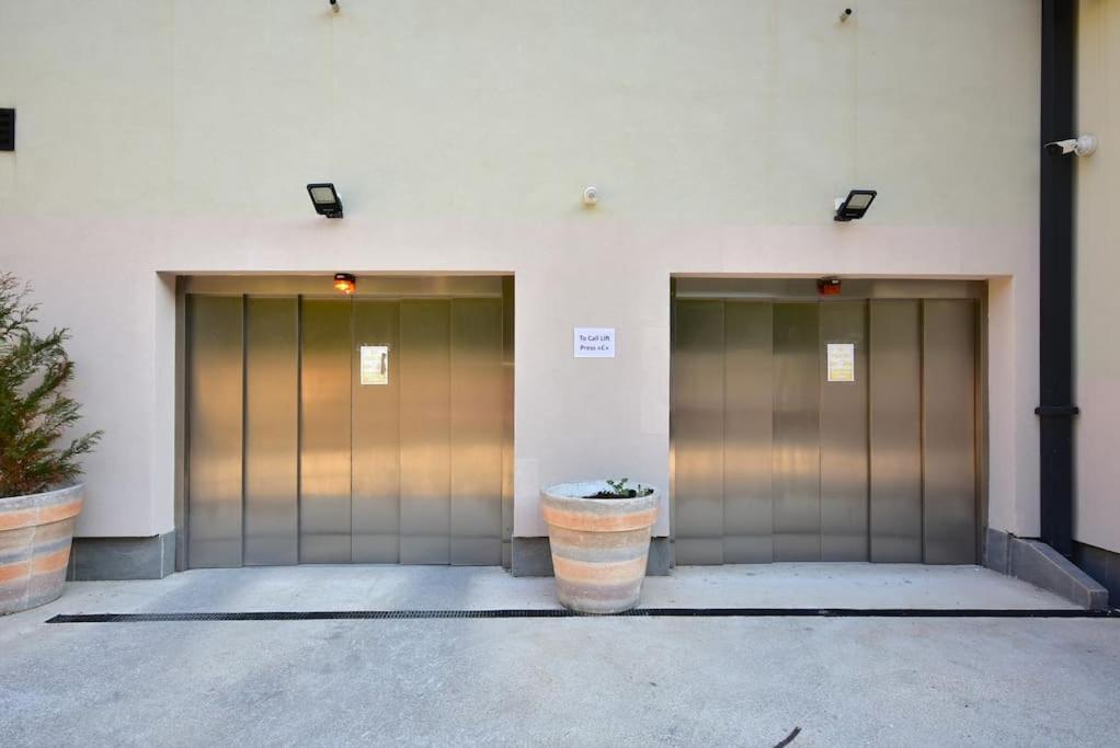 Brand New ! Seaside Apt With Poolview & Parking 布德瓦 外观 照片